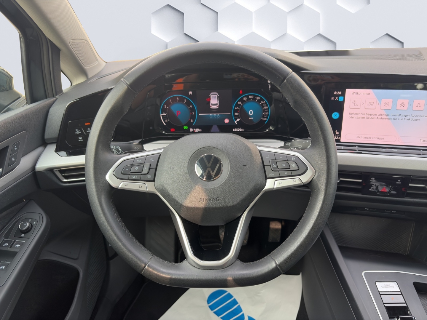 Golf VIII 1.0eTSI DSG Life AHZV MatrixLED PanoDach ACC Rückfahrkamera Sitzheizung