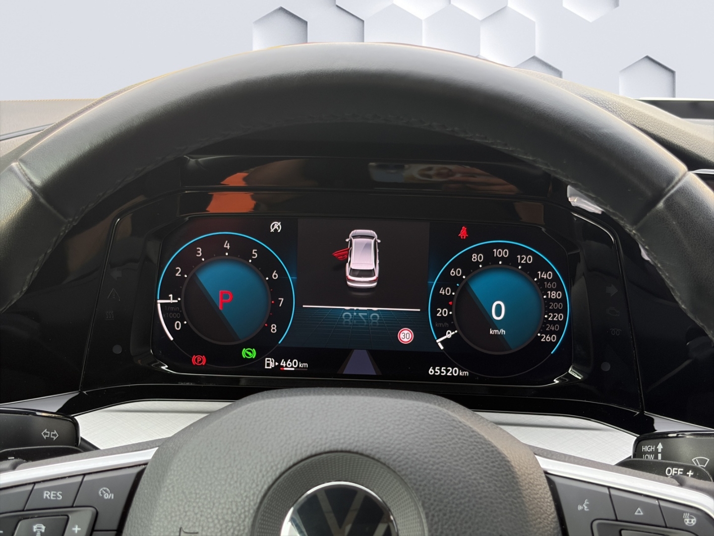 Golf VIII 1.0eTSI DSG Life AHZV MatrixLED PanoDach ACC Rückfahrkamera Sitzheizung