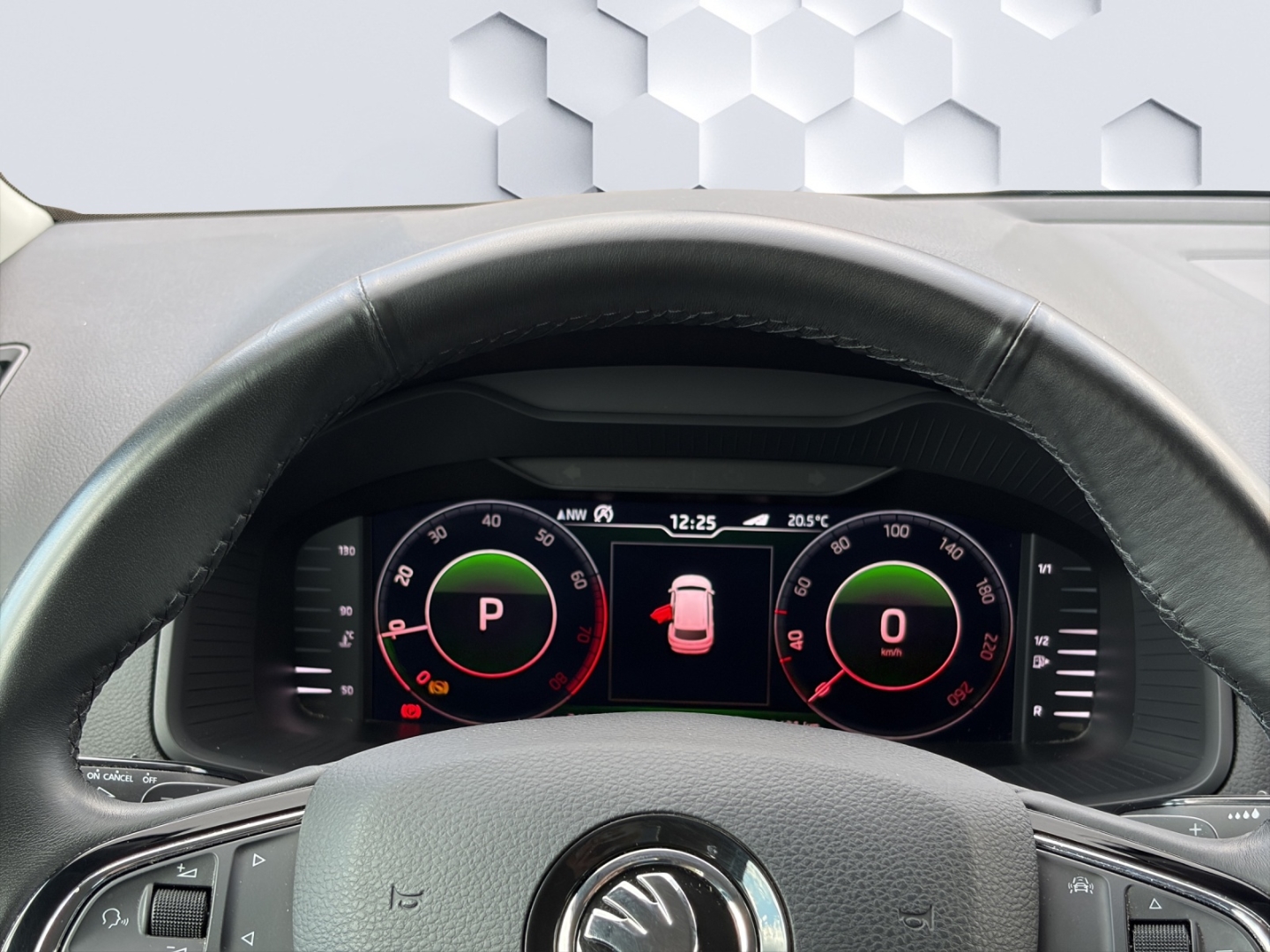 Karoq 1.5 TSI 110kW DSG LED Rückfahrkamera Sitzheizung Standheizung