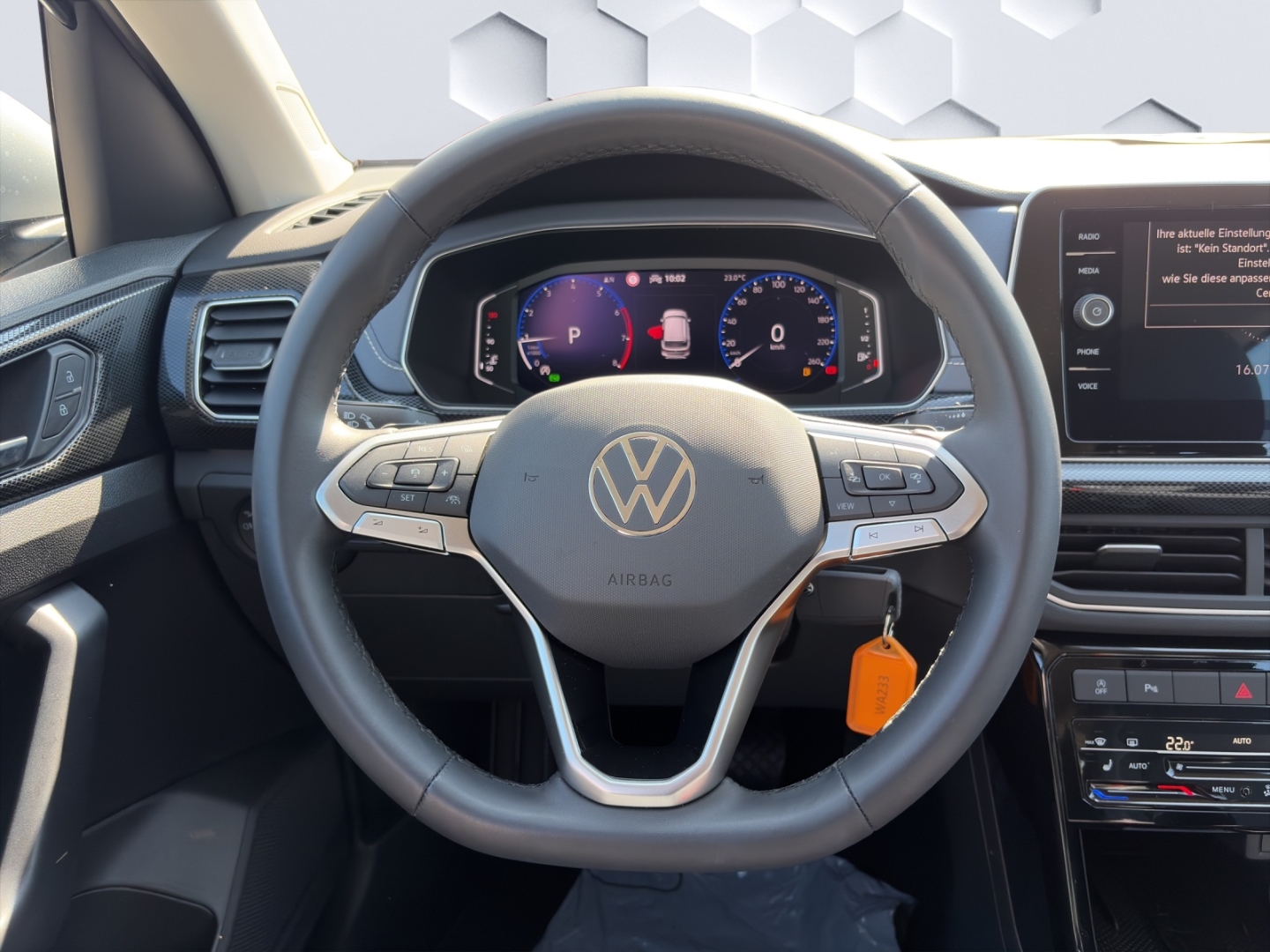 T-Cross Style 1.5TSI 110kW DSG MatrixLED GJR PDC ACC Sitzheizung