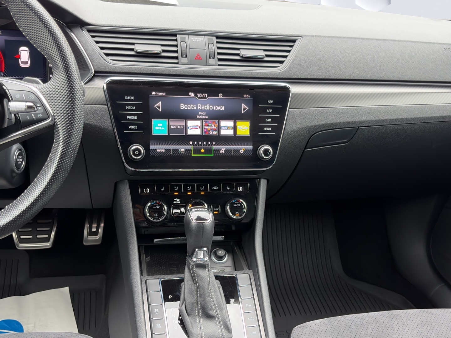 Superb Combi Sportline 2.0TSI DSG AHZV MatrixLED ACC ParkAssist 360°Kamera Sitzheizung