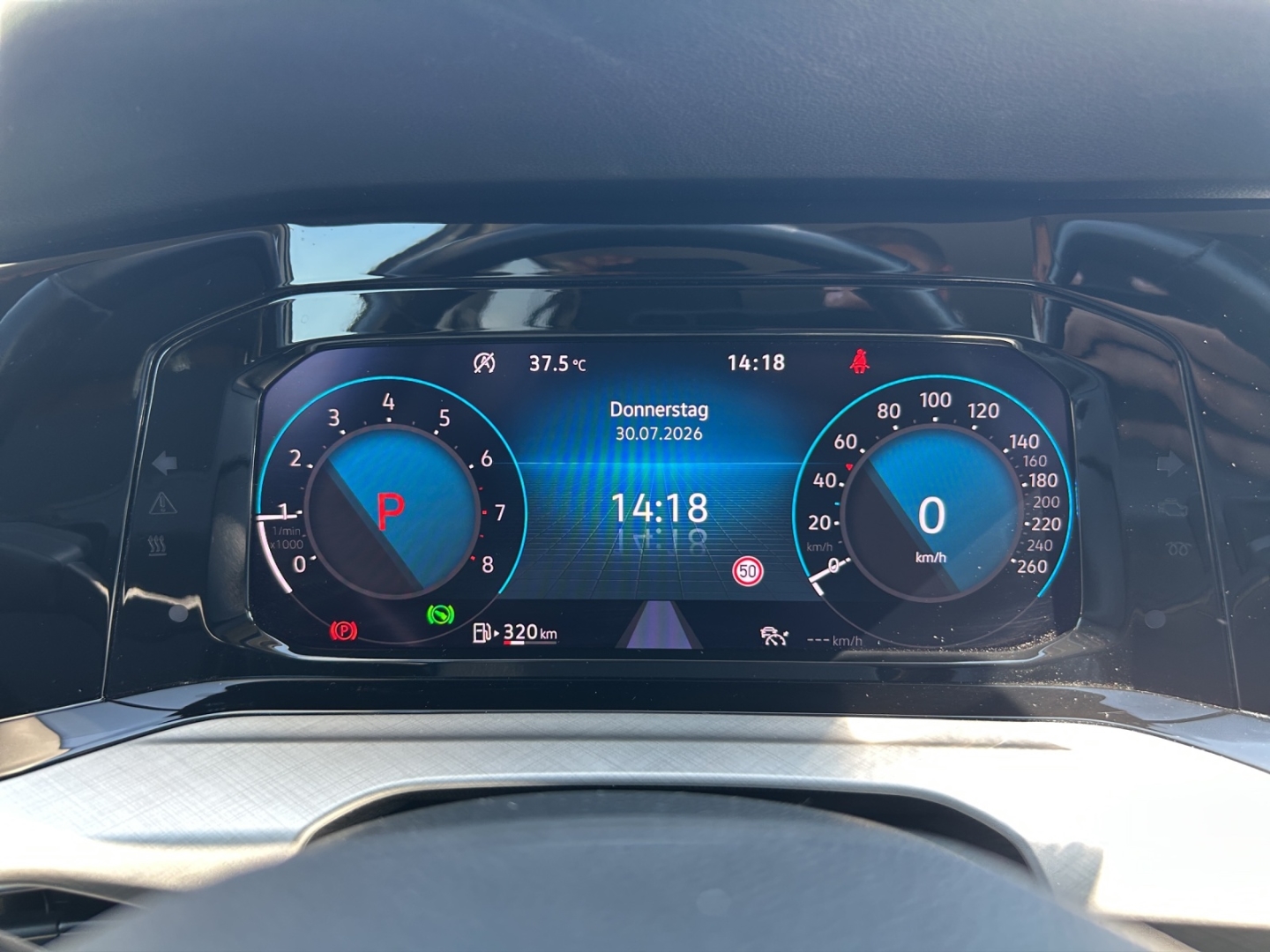 Golf Variant eTSI VIII Life 1.0eTSI DSG AHZV LED ACC ParkAssist Sitzheizung