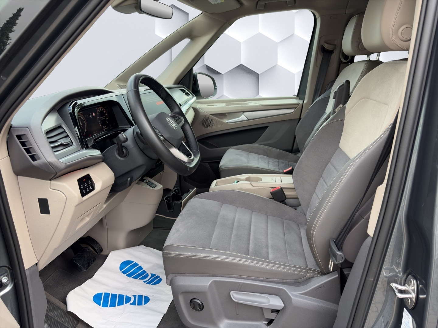 T7 Multivan Life 2.0 TDI 110KW AHZV MatrixLED ACC DCC ParkAssist 360°Kamera Sitzheizung Standheizung 7-Sitzer