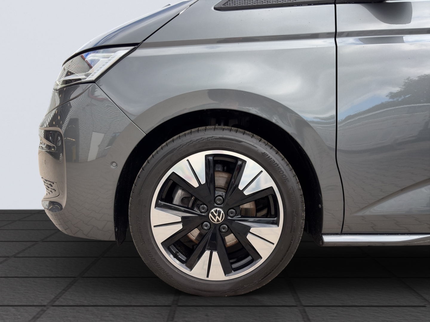 T7 Multivan Life 2.0 TDI 110KW AHZV MatrixLED ACC DCC ParkAssist 360°Kamera Sitzheizung Standheizung 7-Sitzer