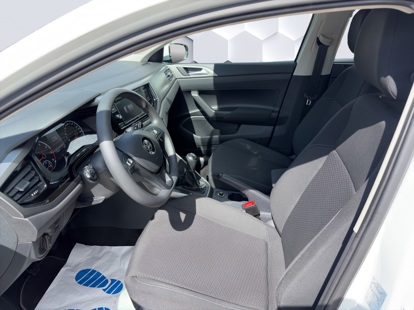 Polo VI Comfortline 1.0TSI 70kW PDC hinten Klima Sitzheizung