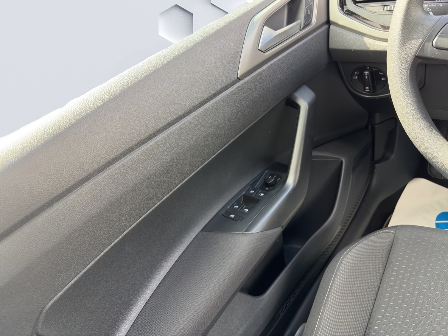 Polo VI Comfortline 1.0TSI 70kW PDC hinten Klima Sitzheizung