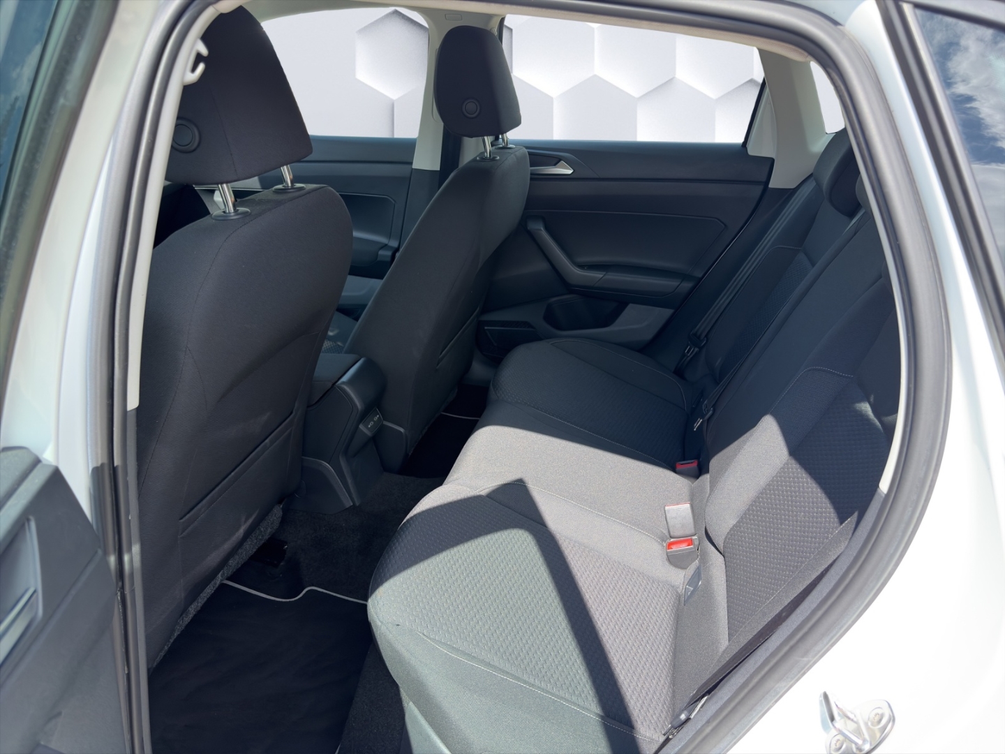 Polo VI Comfortline 1.0TSI 70kW PDC hinten Klima Sitzheizung