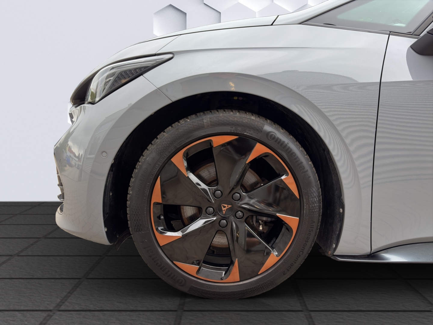 Born 150kW LED GJR ACC Rückfahrkamera ParkAssist