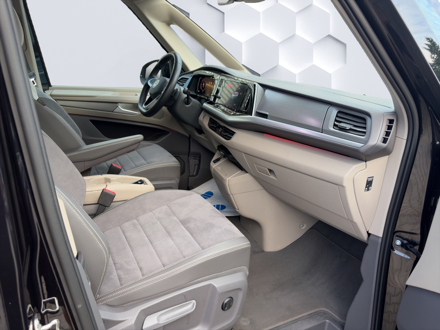 T7 Multivan lang Life 2.0TDI 110kW DSG AHZV MatrixLED ACC DCC 360°Kamera Sitzheizung Standheizung 7-Sitzer