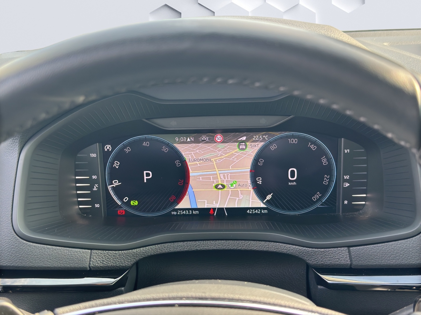 Karoq Style 1.5 TSI 110kW DSG LED PDC ACC Rückfahrkamera Sitzheizung