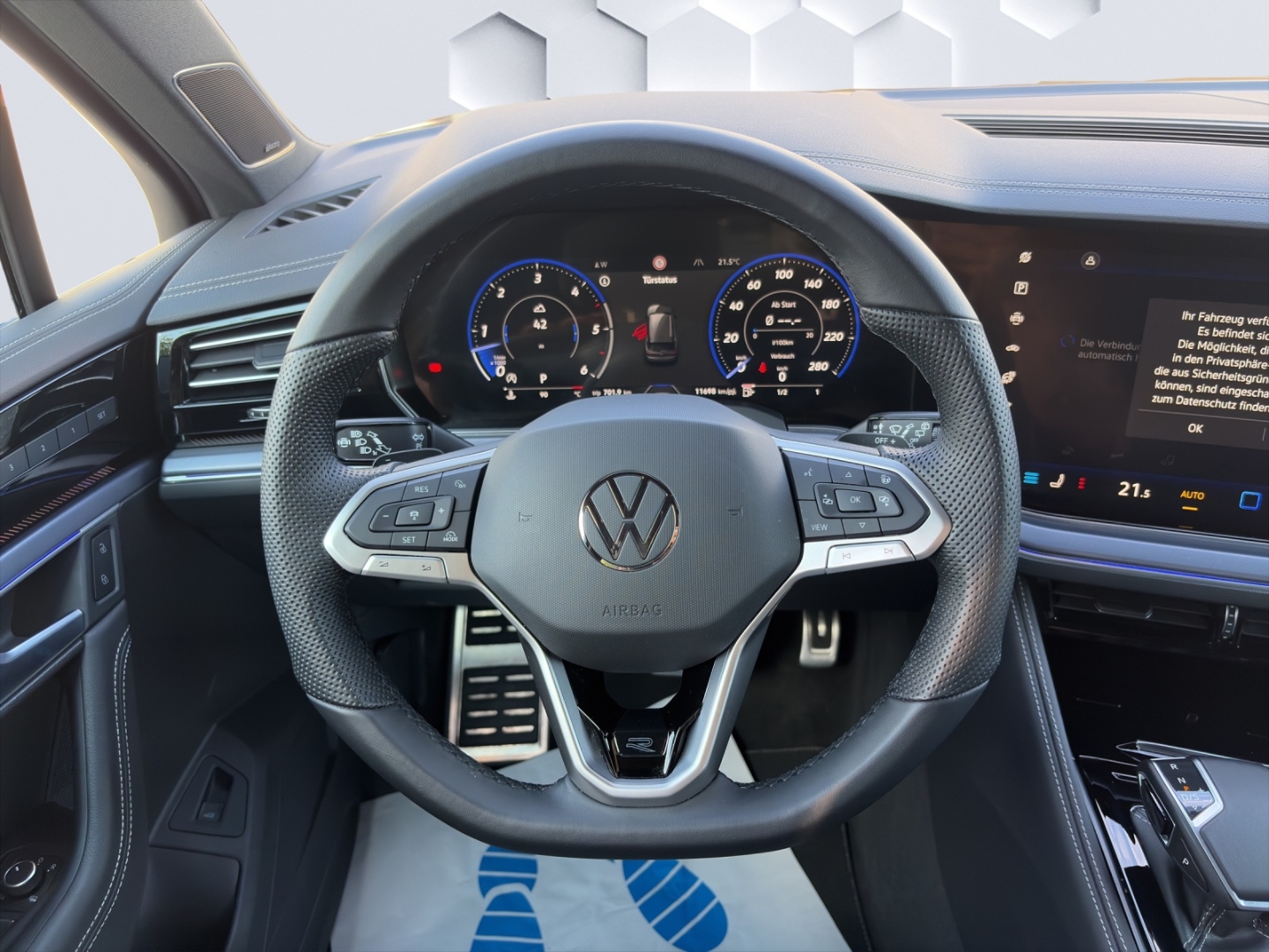 Touareg R-Line 3.0TDI AHZV MatrixLED HuD ACC Standheizung Rückfahrkamera Sitzheizung