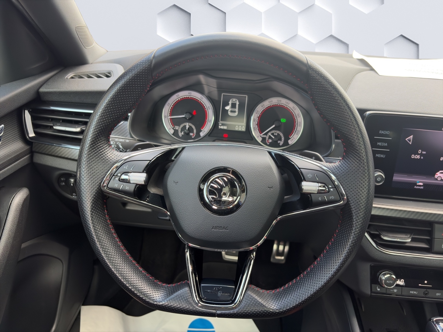 Scala Monte Carlo 1.0TSI 81kW DSG LED PanoDach PDC Sitzheizung
