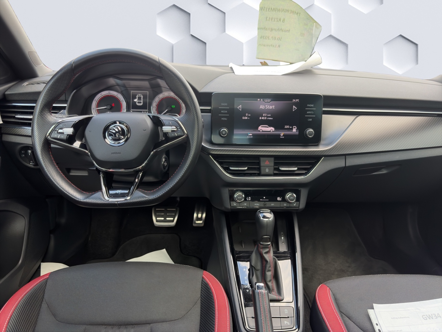 Scala Monte Carlo 1.0TSI 81kW DSG LED PanoDach PDC Sitzheizung