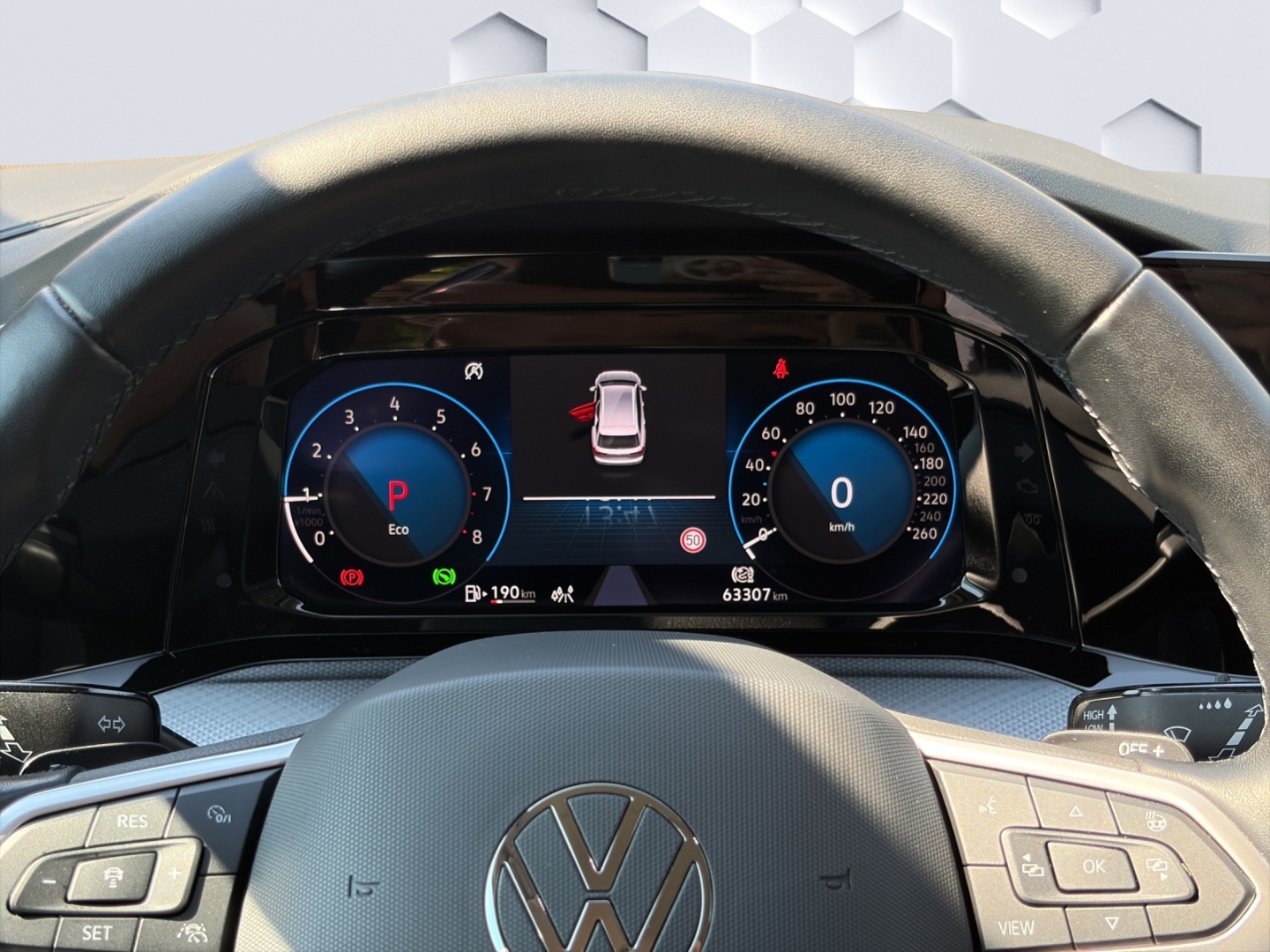 Golf Variant VIII 1.5eTSI DSG Active LED ACC Rückfahrkamera ParkAssist Sitzheizung