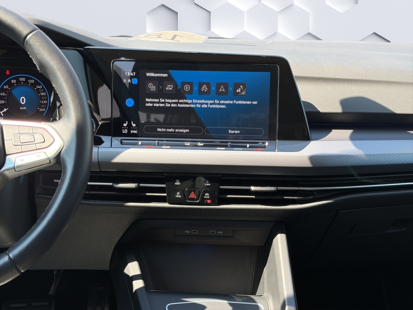 Golf Variant VIII 1.5eTSI DSG Active LED ACC Rückfahrkamera ParkAssist Sitzheizung