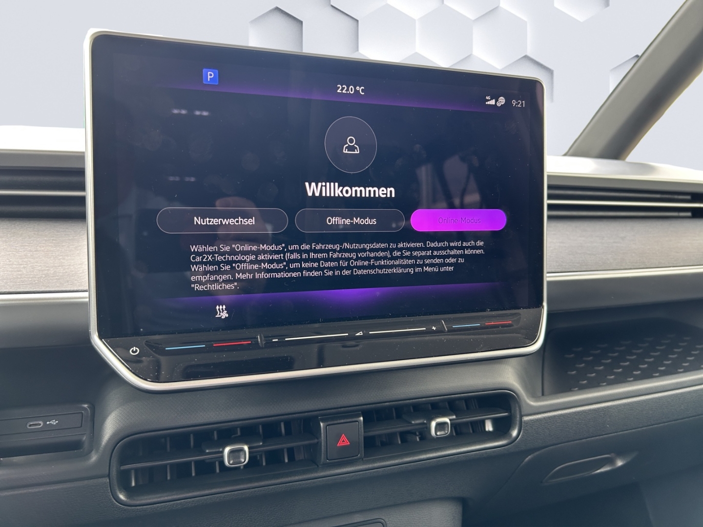 ID. Buzz Pro 210 kW Navi HUD HarmanKardon LED ACC