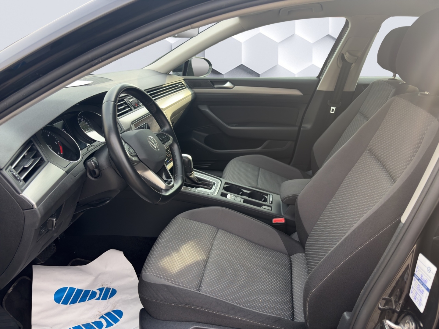 Passat Basis 2.0TDI 90kW DSG LED GJR PDC ACC Rückfahrkamera Sitzheizung