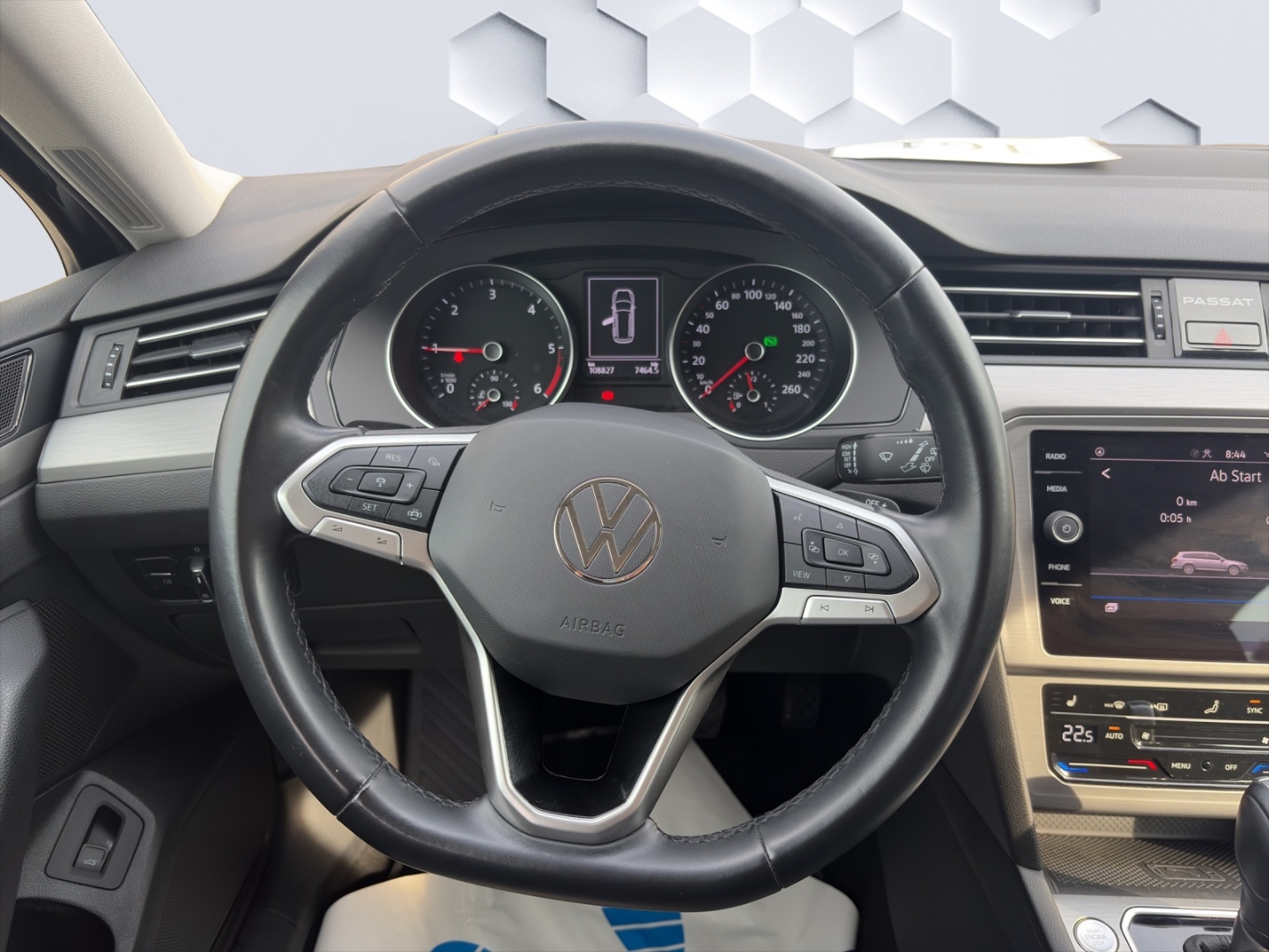 Passat Basis 2.0TDI 90kW DSG LED GJR PDC ACC Rückfahrkamera Sitzheizung