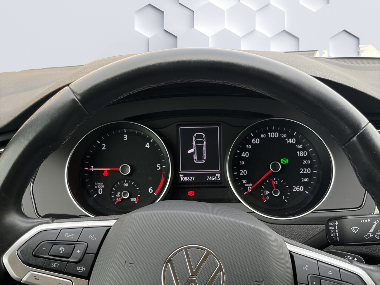 Passat Basis 2.0TDI 90kW DSG LED GJR PDC ACC Rückfahrkamera Sitzheizung