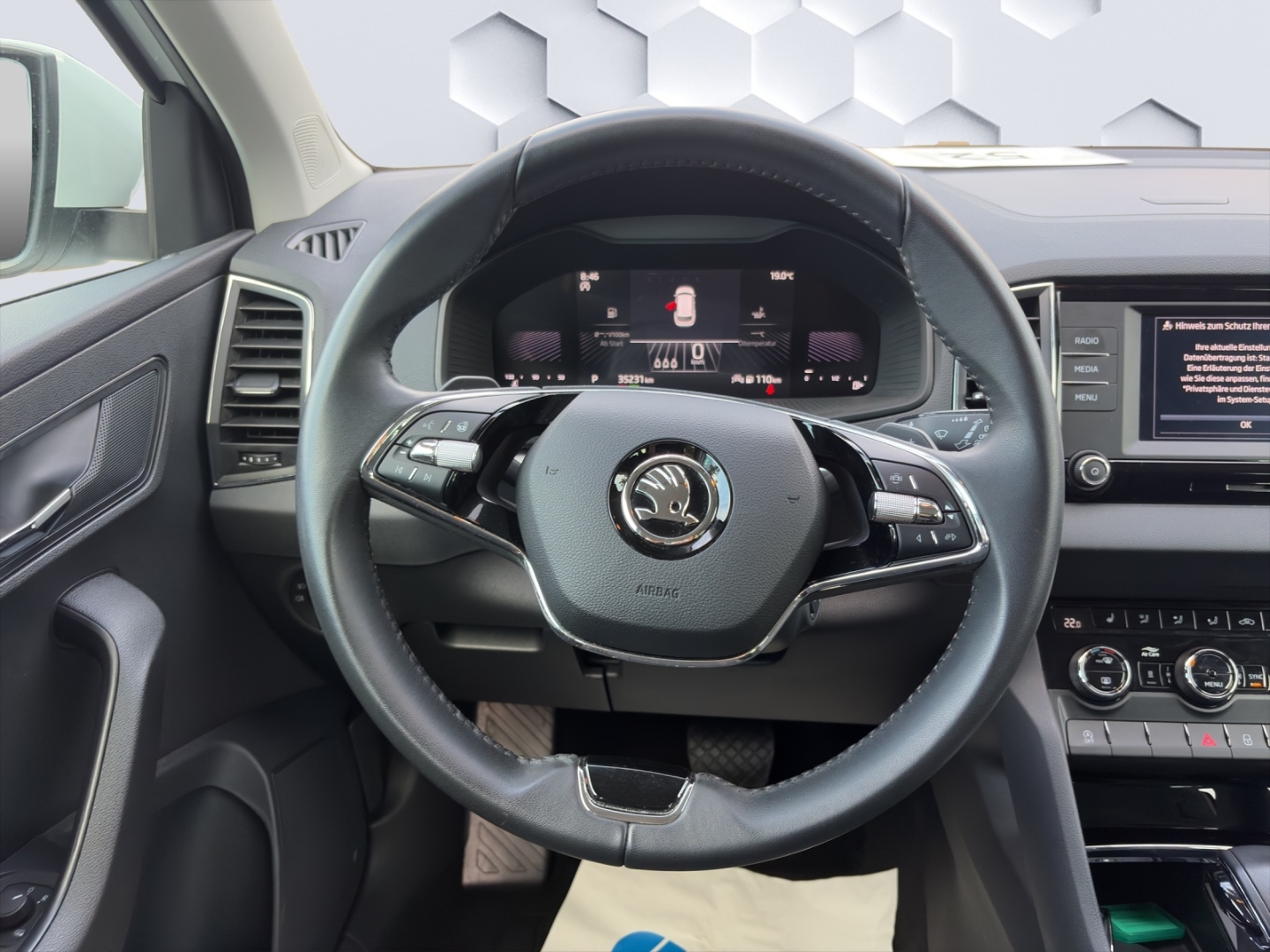 Karoq Ambition 1.5TSI DSG LED PDC Sitzheizung Standheizung