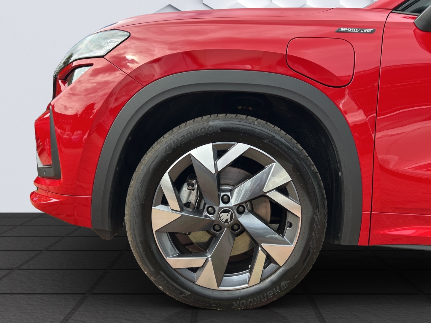 Kodiaq Sportline 1.5TSI Hybrid AHZV MatrixLED ACC Rückfahrkamera Sitzheizung