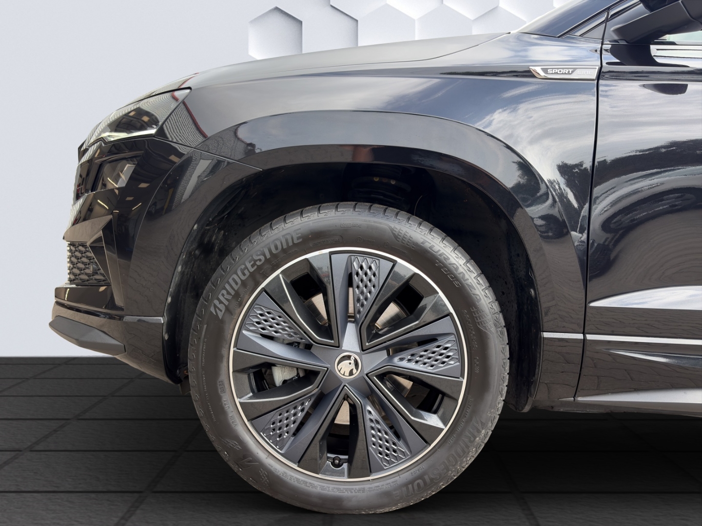 Karoq Sportline 2.0TSI 140kW DSG 4x4 AHZV MatrixLED ACC Rückfahrkamera Sitzheizung Standheizung