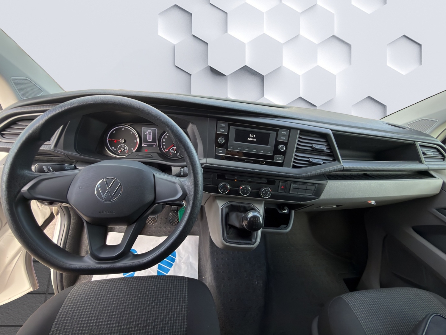 T6.1 Transporter FWD Kasten KR 2.0TDI 81kW AHZV GJR PDC Klima