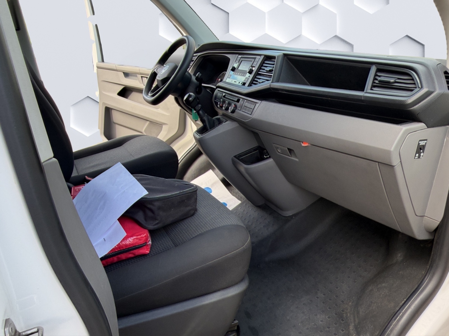 T6.1 Transporter FWD Kasten KR 2.0TDI 81kW AHZV GJR PDC Klima