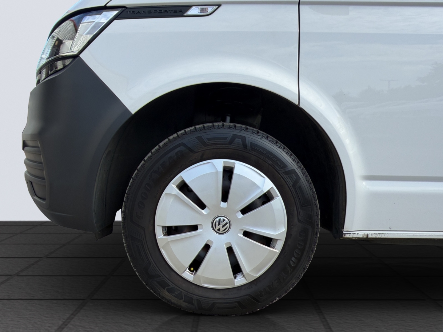 T6.1 Transporter FWD Kasten KR 2.0TDI 81kW AHZV GJR PDC Klima