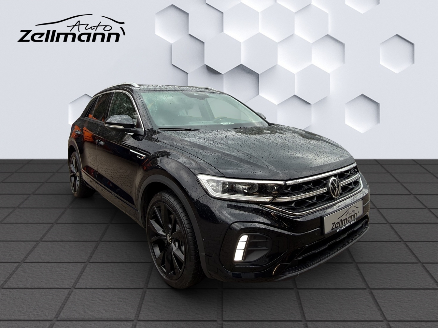 T-Roc R-Line 2.0TSI 140kW 4M DSG MatrixLED PanoDach ACC Rückfahrkamera ParkAssist Sitzheizung