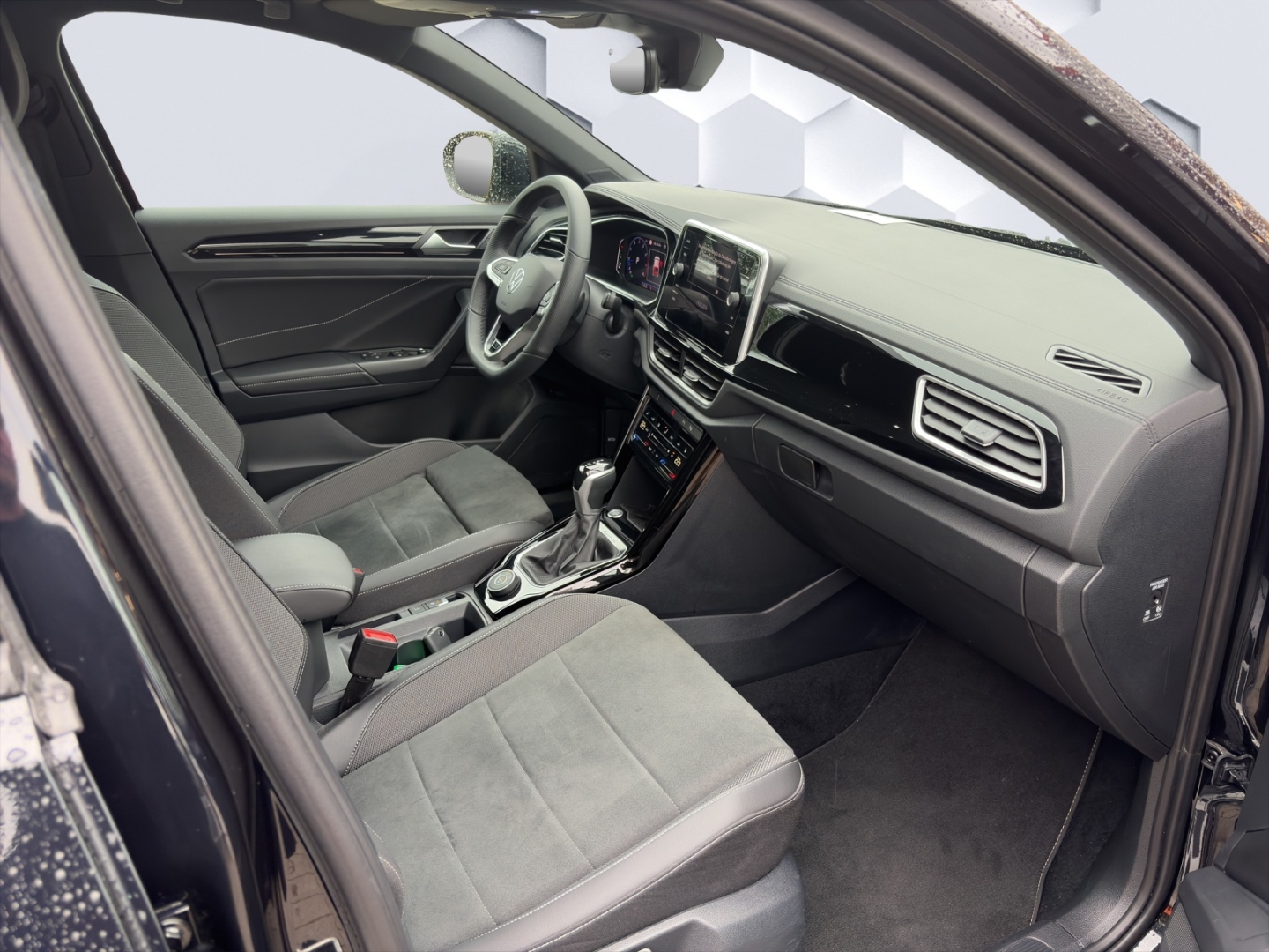 T-Roc R-Line 2.0TSI 140kW 4M DSG MatrixLED PanoDach ACC Rückfahrkamera ParkAssist Sitzheizung