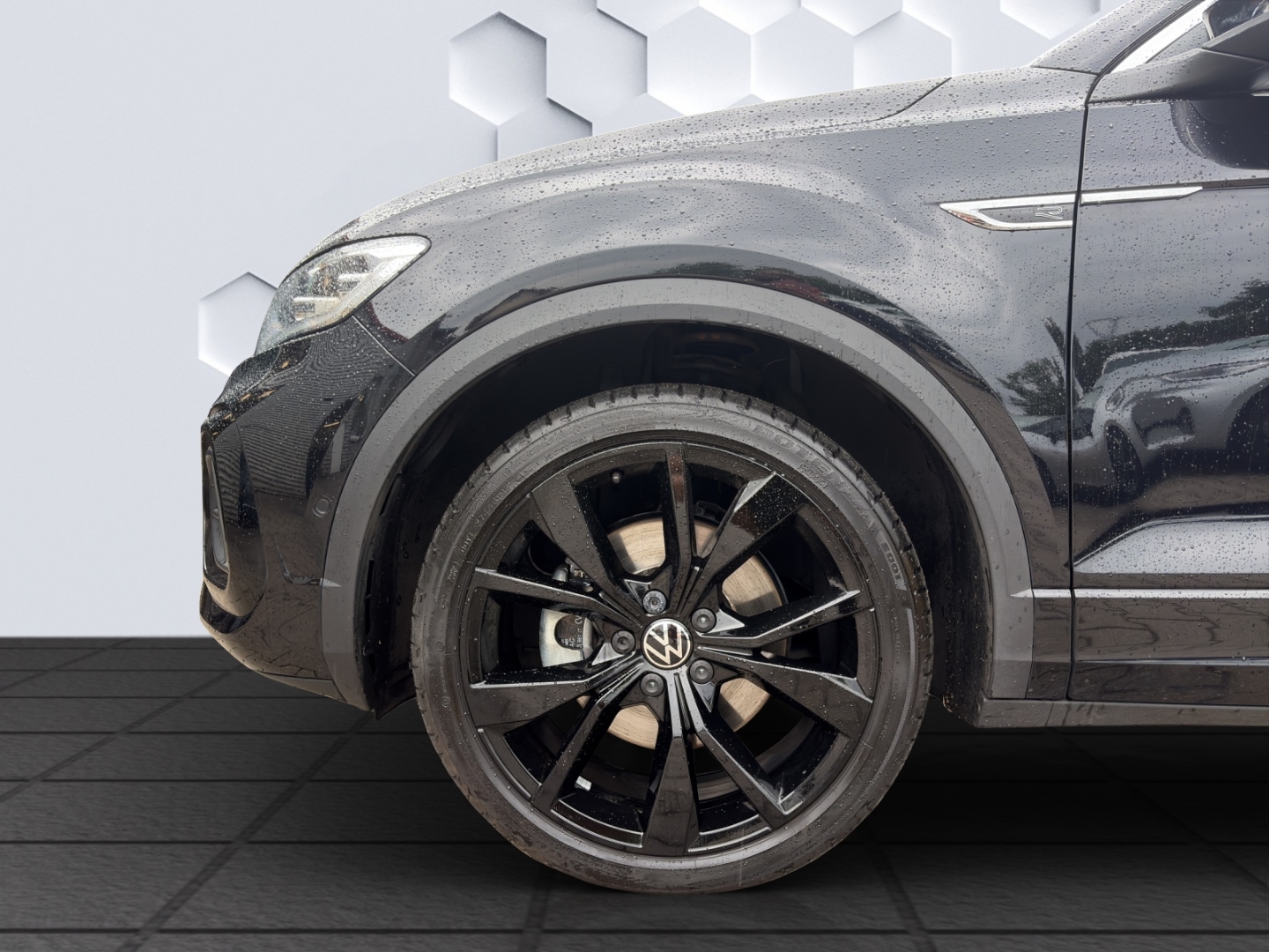 T-Roc R-Line 2.0TSI 140kW 4M DSG MatrixLED PanoDach ACC Rückfahrkamera ParkAssist Sitzheizung