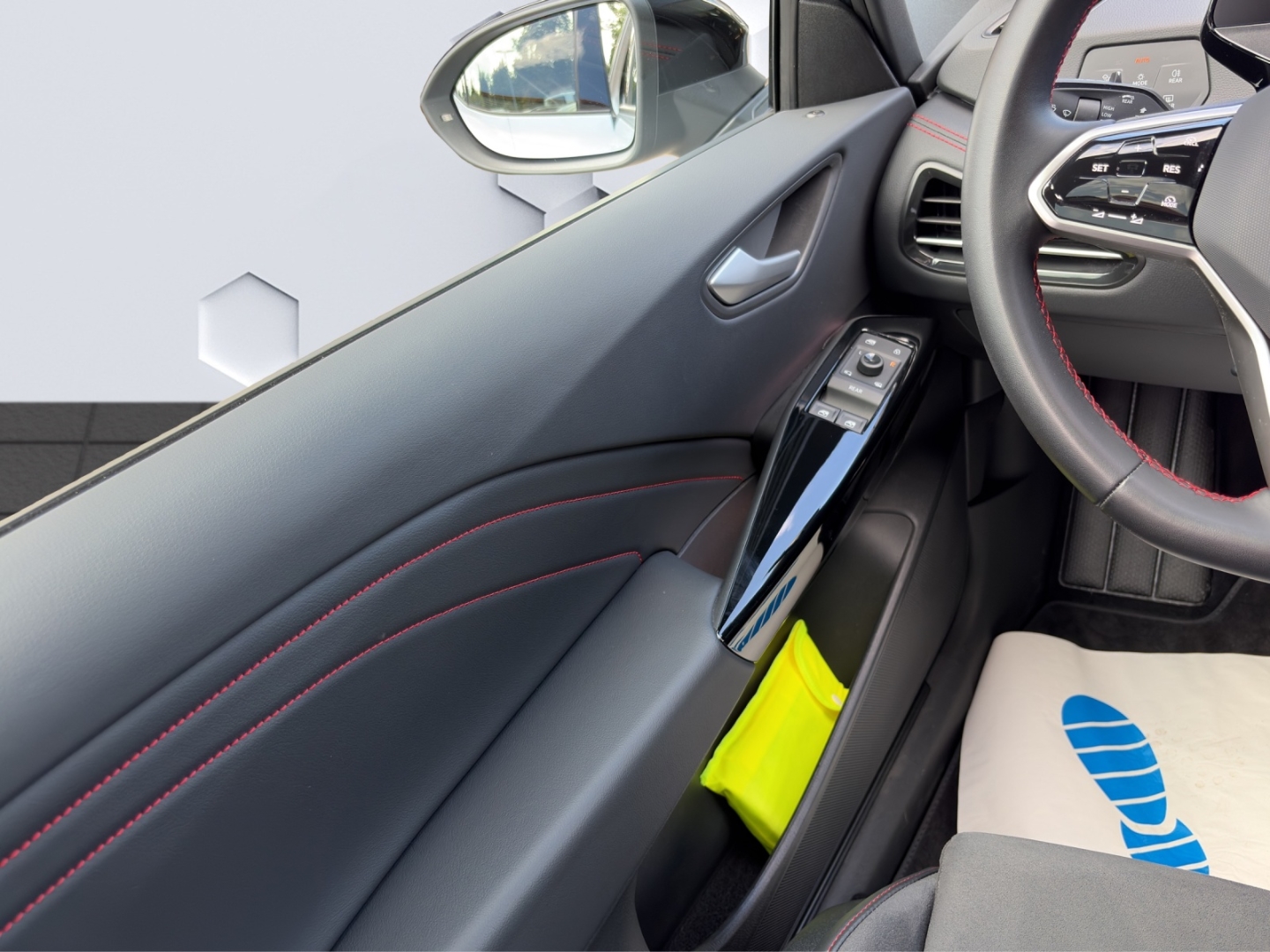 ID.3 GTX 210kW MatrixLED PanoDach HuD ACC ParkAssistPlus Rückfahrkamera Sitzheizung