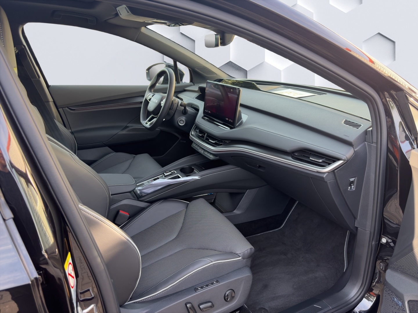Enyaq RS 250kW 4x4 AHZV MatrixLED HuD PanoDach DCC 360°Kamera ParkAssist Sitzheizung