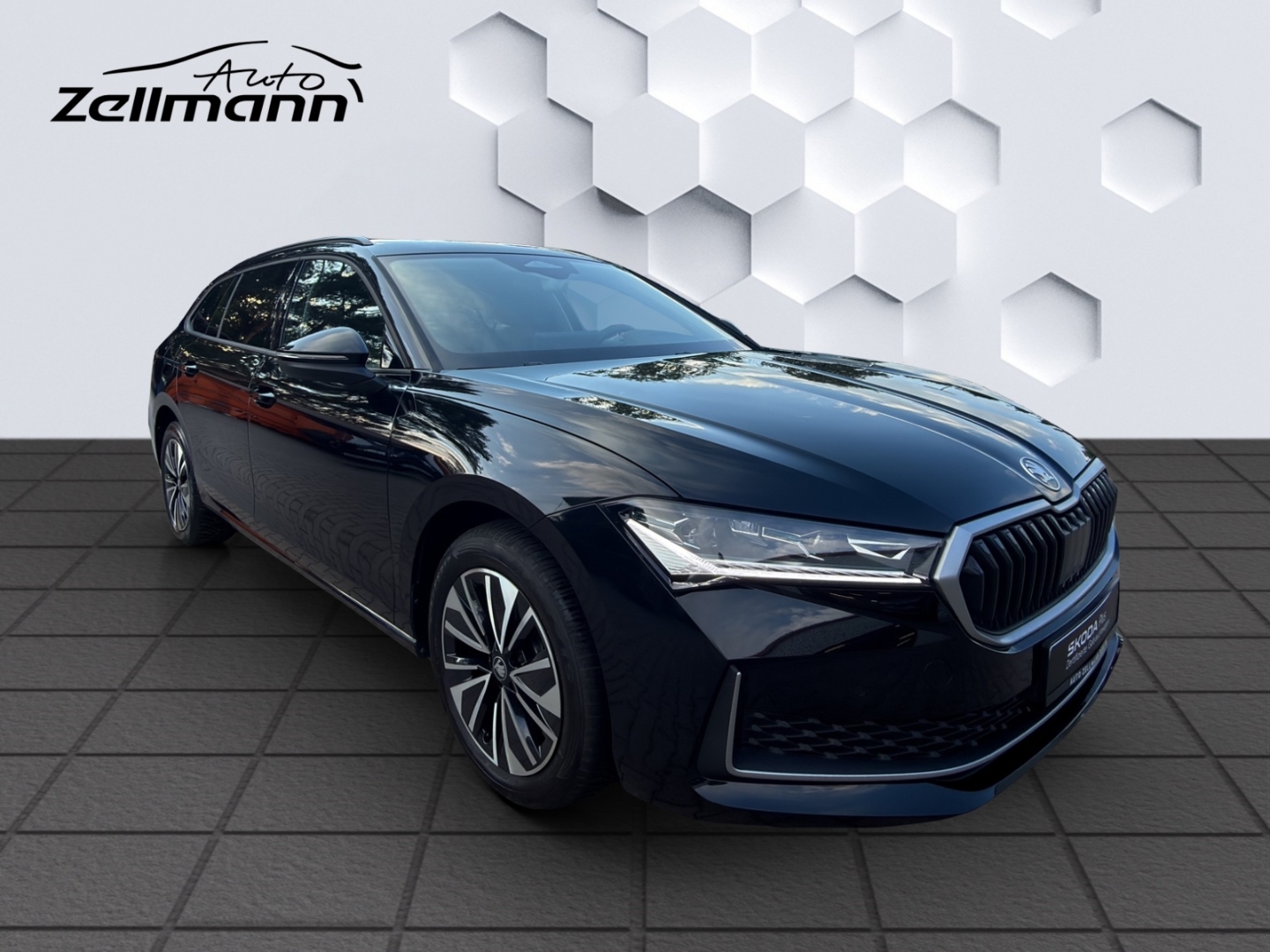 Superb Combi Selection 2.0TDI 110kW DSG AHZV MatrixLED GJR ACC Rückfahrkamera Sitzheizung