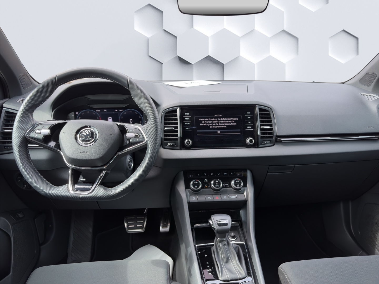Karoq Sportline 1.5TSI 110kW DSG MatrixLED DCC Rückfahrkamera Sitzheizung