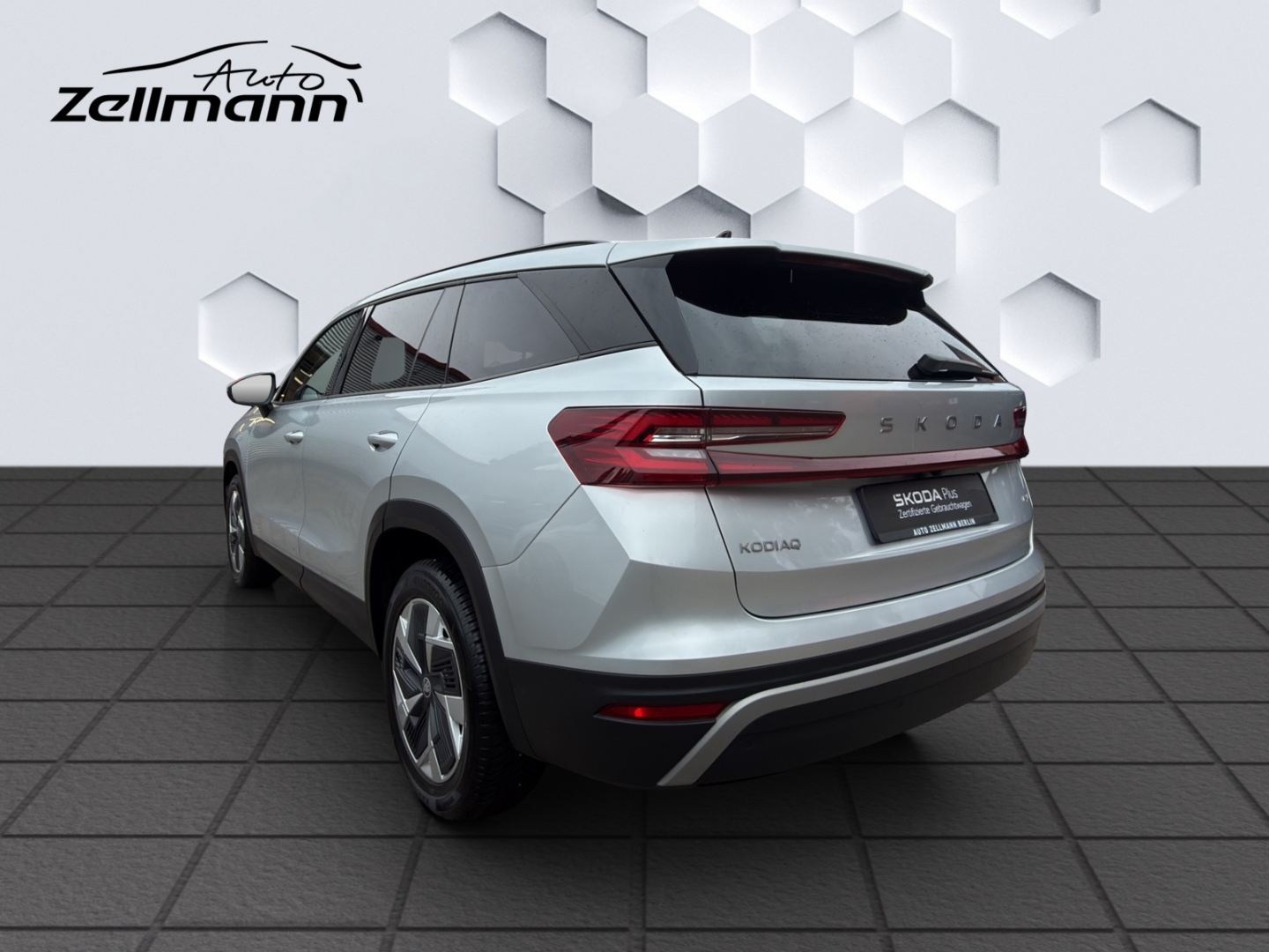 Kodiaq Selection 2.0TDI 142kW DSG 4x4 AHZV MatrixLED GJR ACC Rückfahrkamera Sitzheizung