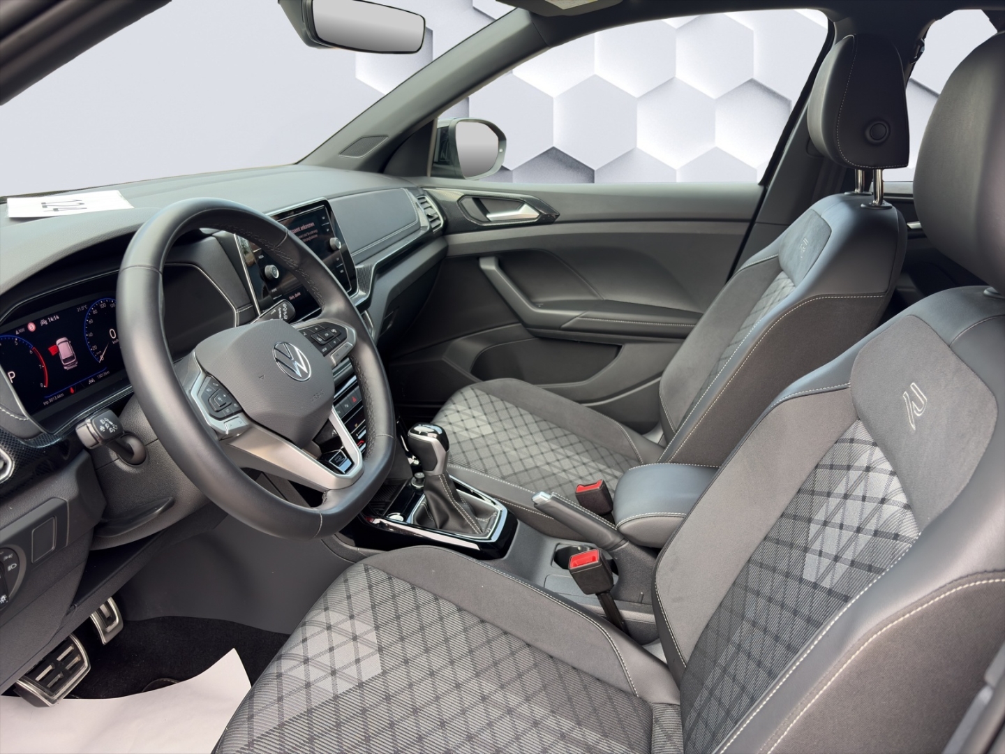T-Cross R-Line 1.5TSI 110kW MatrixLED ACC ParkAssist Sitzheizung