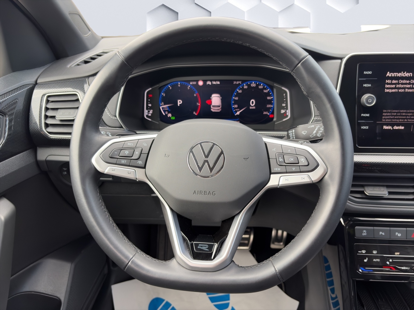 T-Cross R-Line 1.5TSI 110kW MatrixLED ACC ParkAssist Sitzheizung
