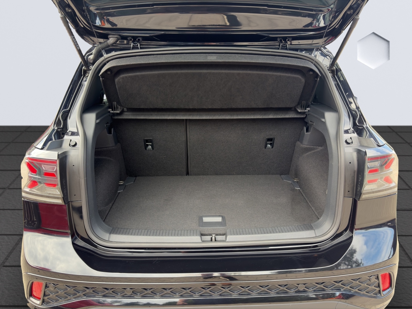 T-Cross R-Line 1.5TSI 110kW MatrixLED ACC ParkAssist Sitzheizung