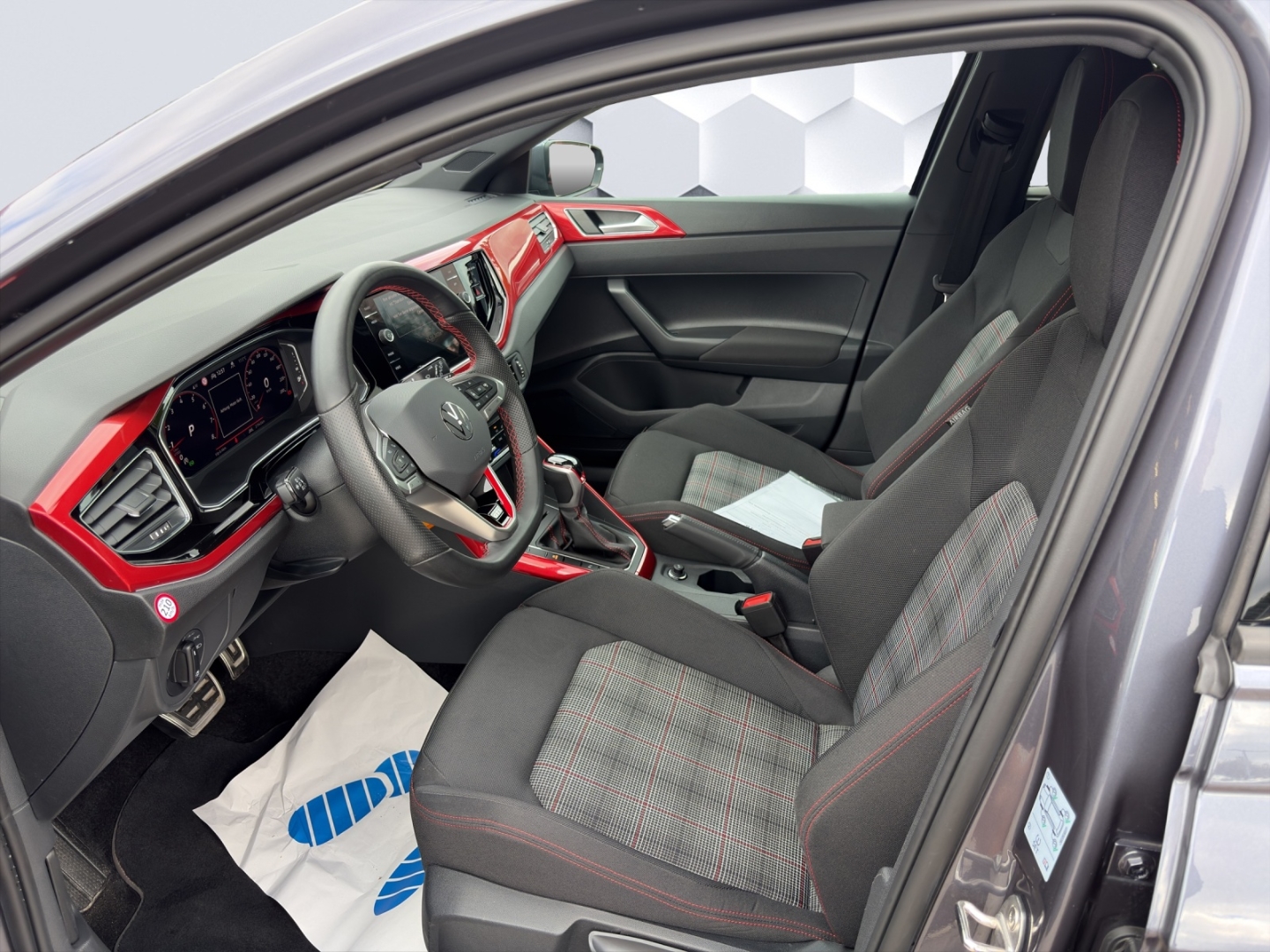 Polo VI GTI 2.0 TSI 152kW DSG MatrixLED PanoDach ACC Rückfahrkamera Sitzheizung