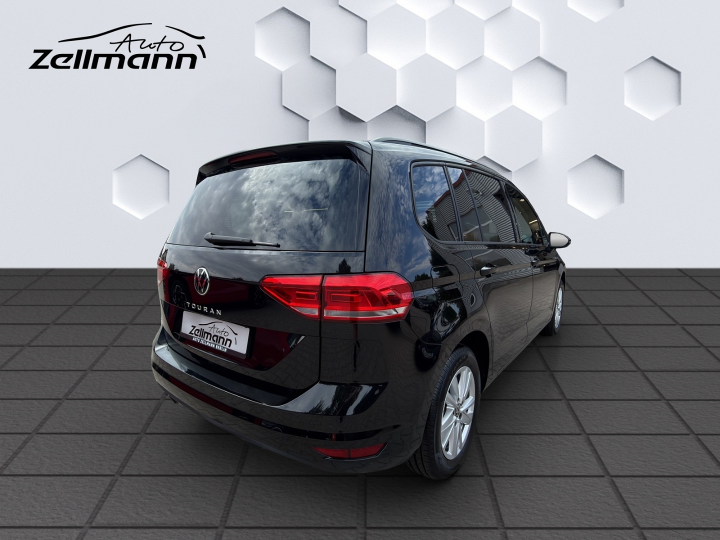 Touran Comfortline 2.0TDI 110kW DSG AHZV LED ACC Rückfahrkamera TrailerAssist Sitzheizung