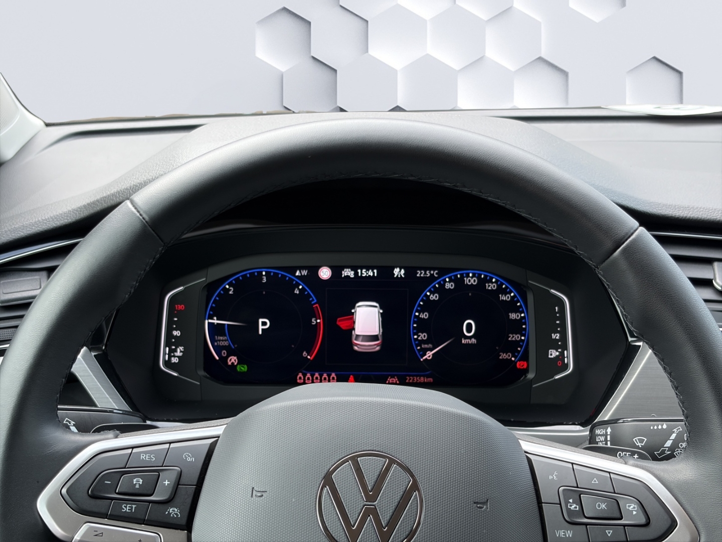 Touran Comfortline 2.0TDI 110kW DSG AHZV LED ACC Rückfahrkamera TrailerAssist Sitzheizung