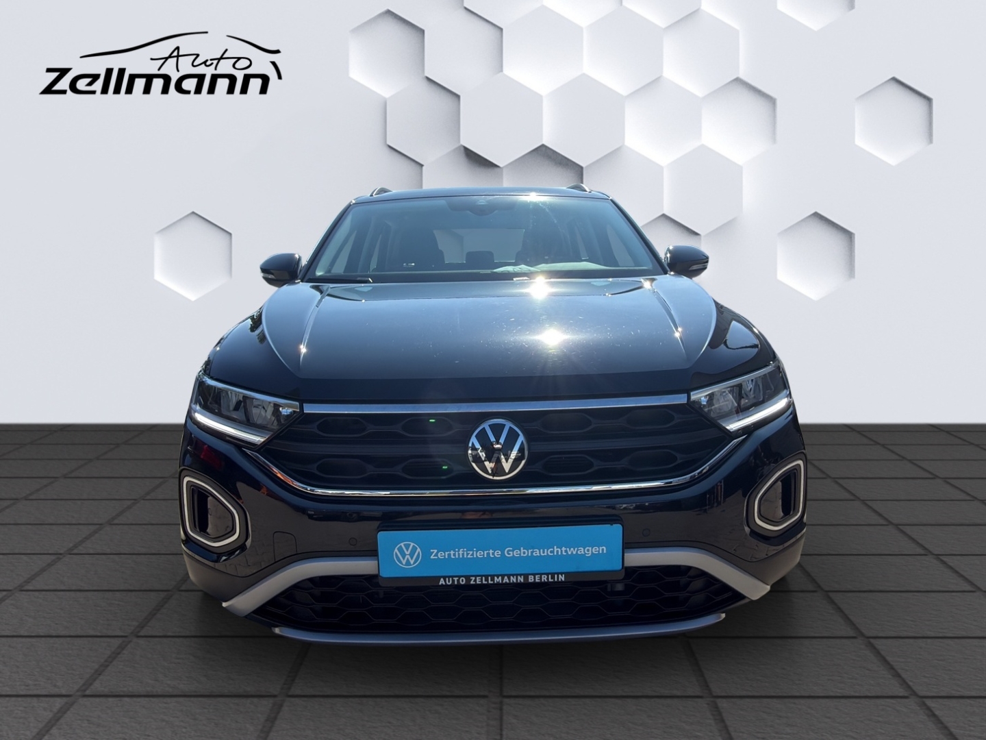 T-Roc Life 1.5TSI 110kW DSG AHZV LED GJR ParkAssist Sitzheizung