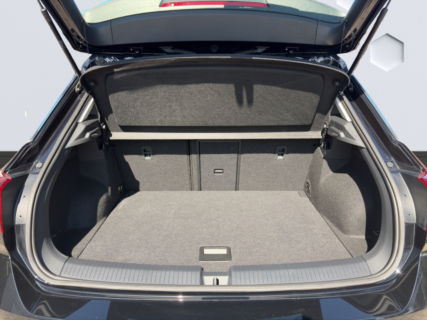 T-Roc Life 1.5TSI 110kW DSG AHZV LED GJR ParkAssist Sitzheizung