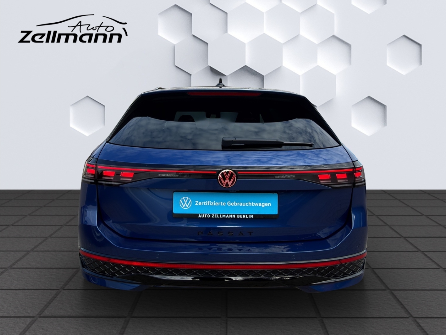 Passat Variant R-Line 1.5TSI eHybrid 130kW DSG AHZV MatrixLED PanoDach HuD ACC 360°Kam ParkAssistPro