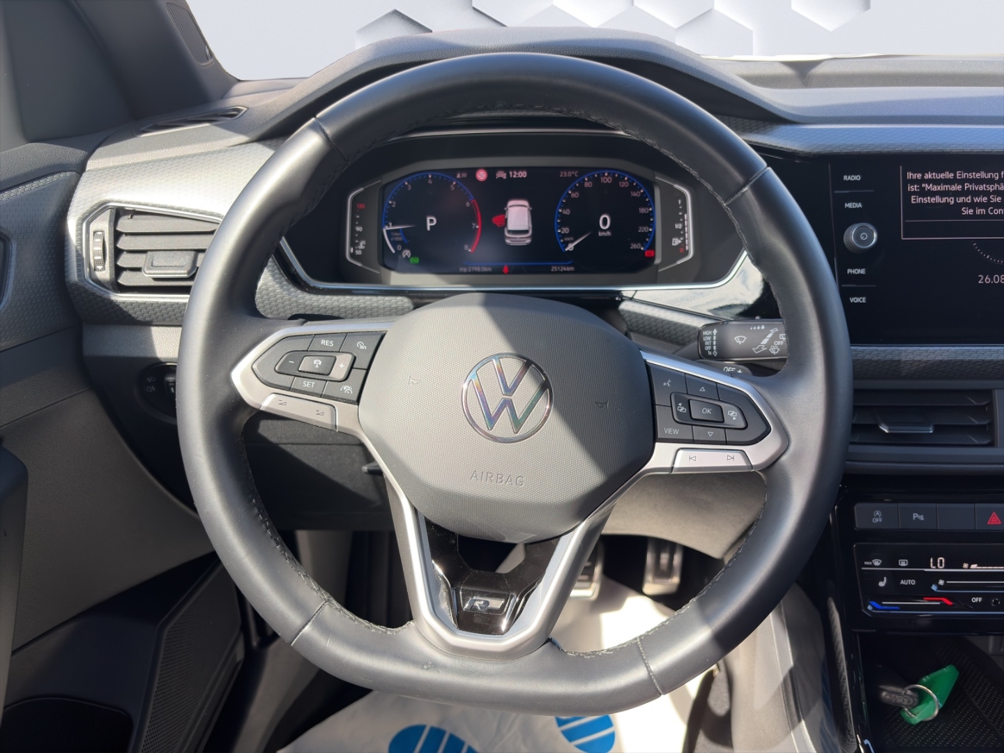 T-Cross 1.5TSI 110kW DSG R-Line LED ACC PDC Rückfahrkamera Sitzheizung