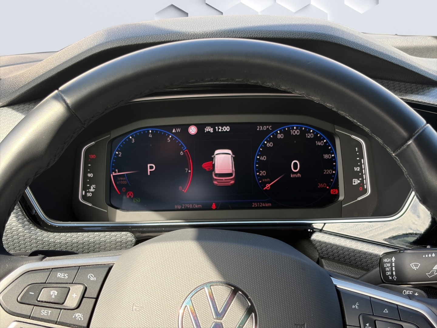 T-Cross 1.5TSI 110kW DSG R-Line LED ACC PDC Rückfahrkamera Sitzheizung