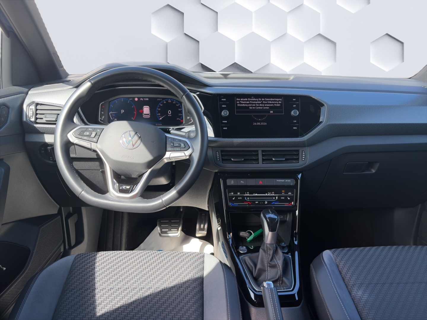 T-Cross 1.5TSI 110kW DSG R-Line LED ACC PDC Rückfahrkamera Sitzheizung