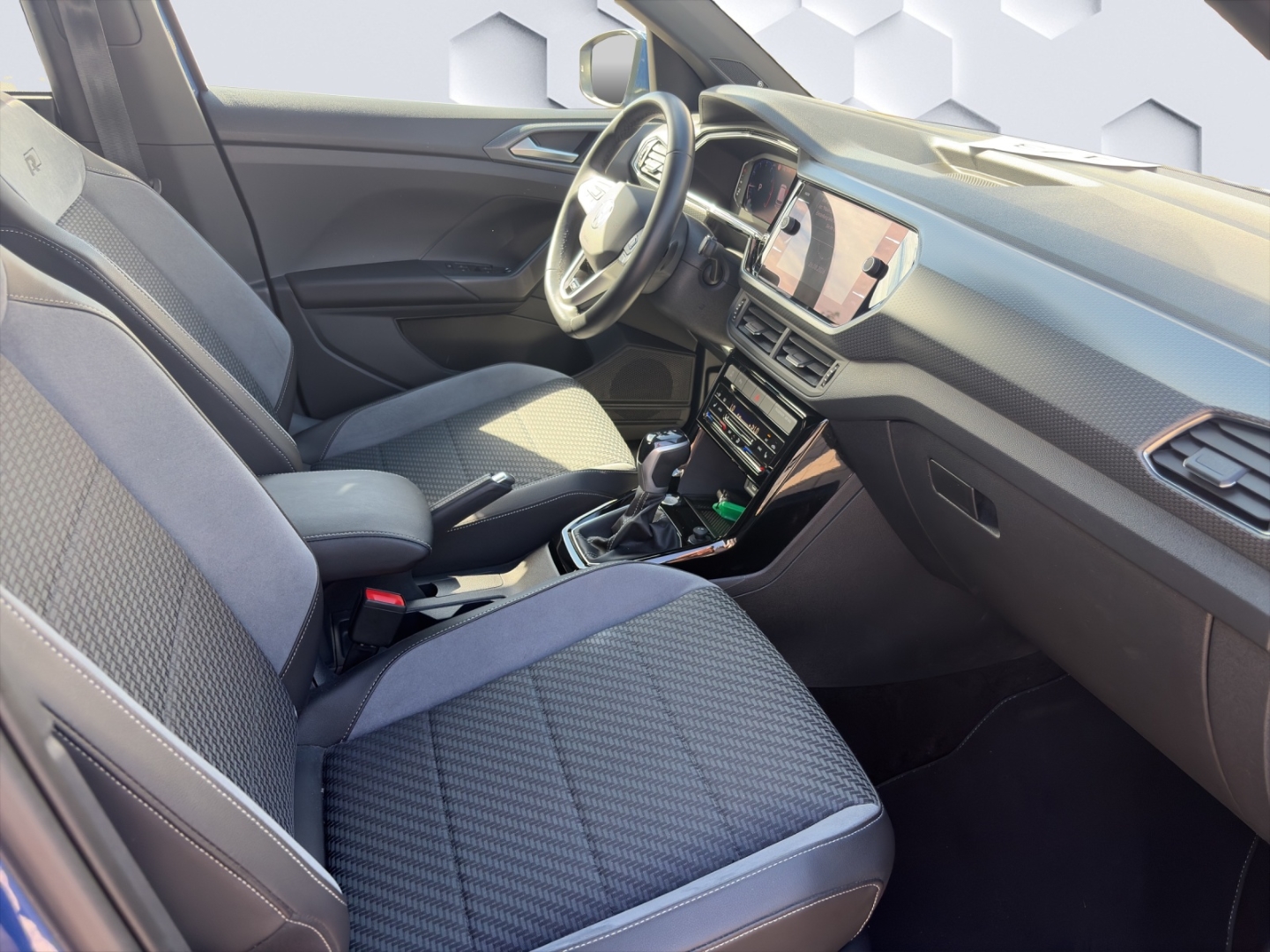T-Cross 1.5TSI 110kW DSG R-Line LED ACC PDC Rückfahrkamera Sitzheizung